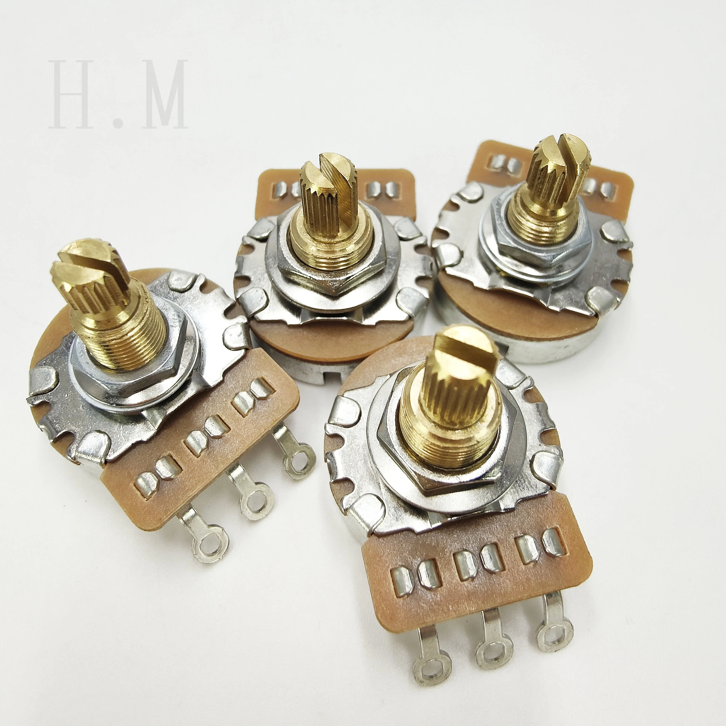 

All-copper cts through mandrel potentiometer A250k500k B250k500k Copper shaft electronic knob potentiometer Guitar accessories