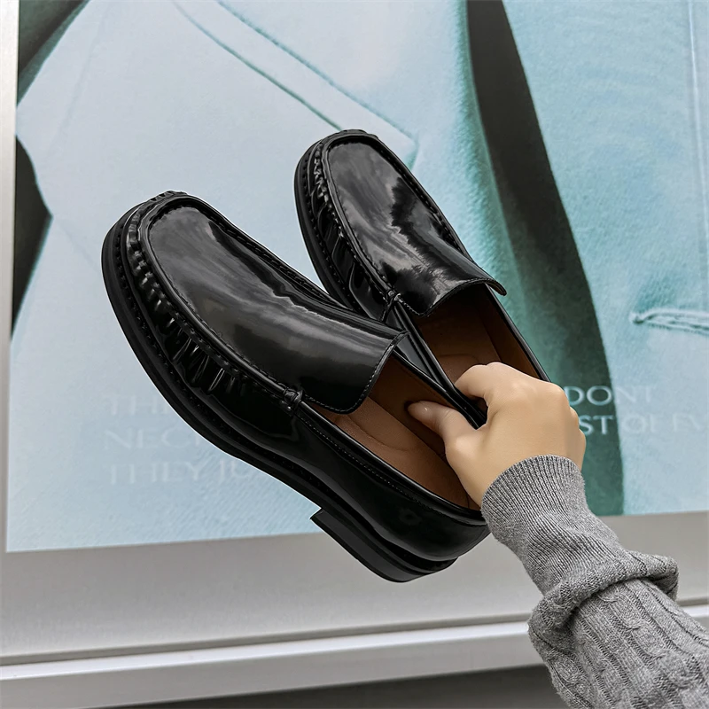 

New Men Business Loafers Black Men Casual Light Comfortable One-step Fashionable Brand Shoes Social Shoes Men Size 38-44