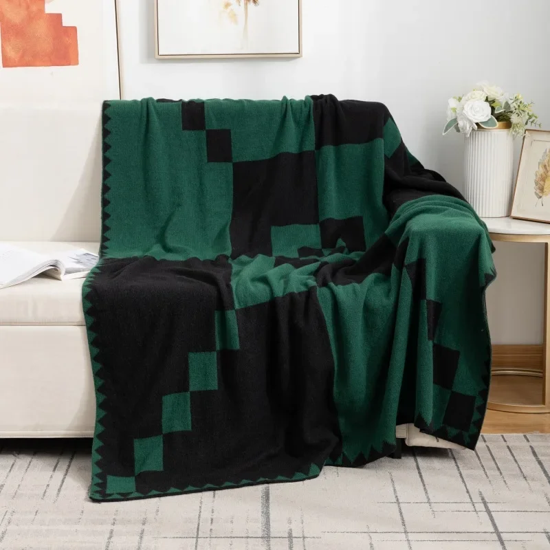 Otoño e Invierno nueva manta geométrica simétrica de felpa de ciervo jacquard de punto suave y cómoda manta para siesta de oficina