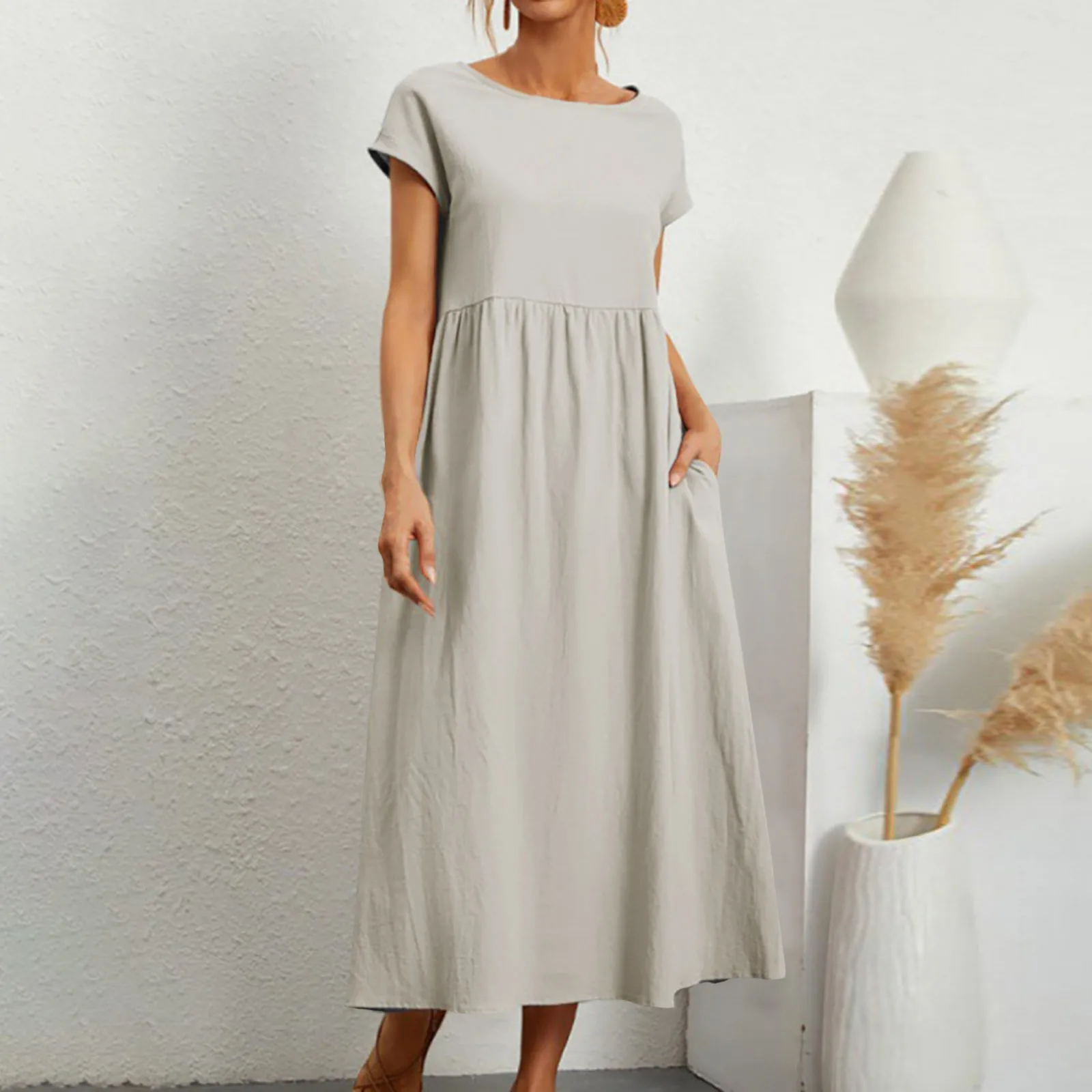 

Женское однотонное платье с коротким рукавом и круглым вырезом, свободного покроя