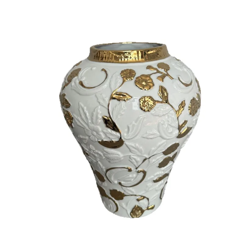 

European-style textured home decoration ornaments, ceramic jars, modern vases in the living room