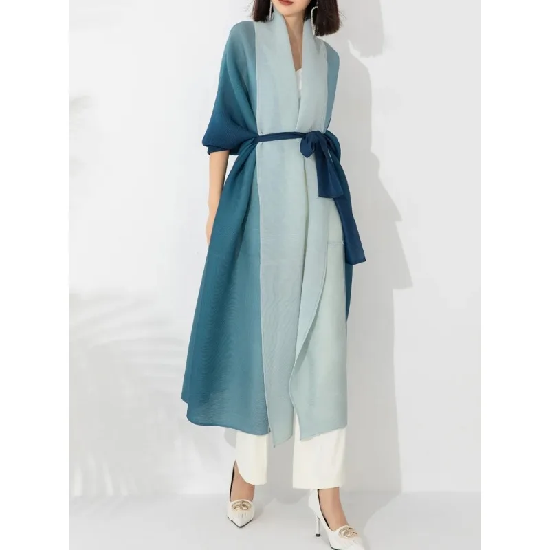 

Miyake Fashion Gradient Pleated Long Trench Women Batwing Sleeves Belt Gathered Waist Windbreaker 2023 Autumn New Coat Dresses