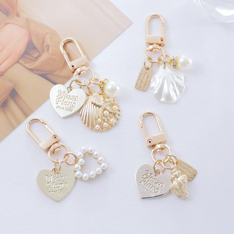 Fashion Metal Love Heart Conch Keychains Elegant Ins Keyring Bag Ornament Headphone Case Pendant For Girls Friendship Gifts