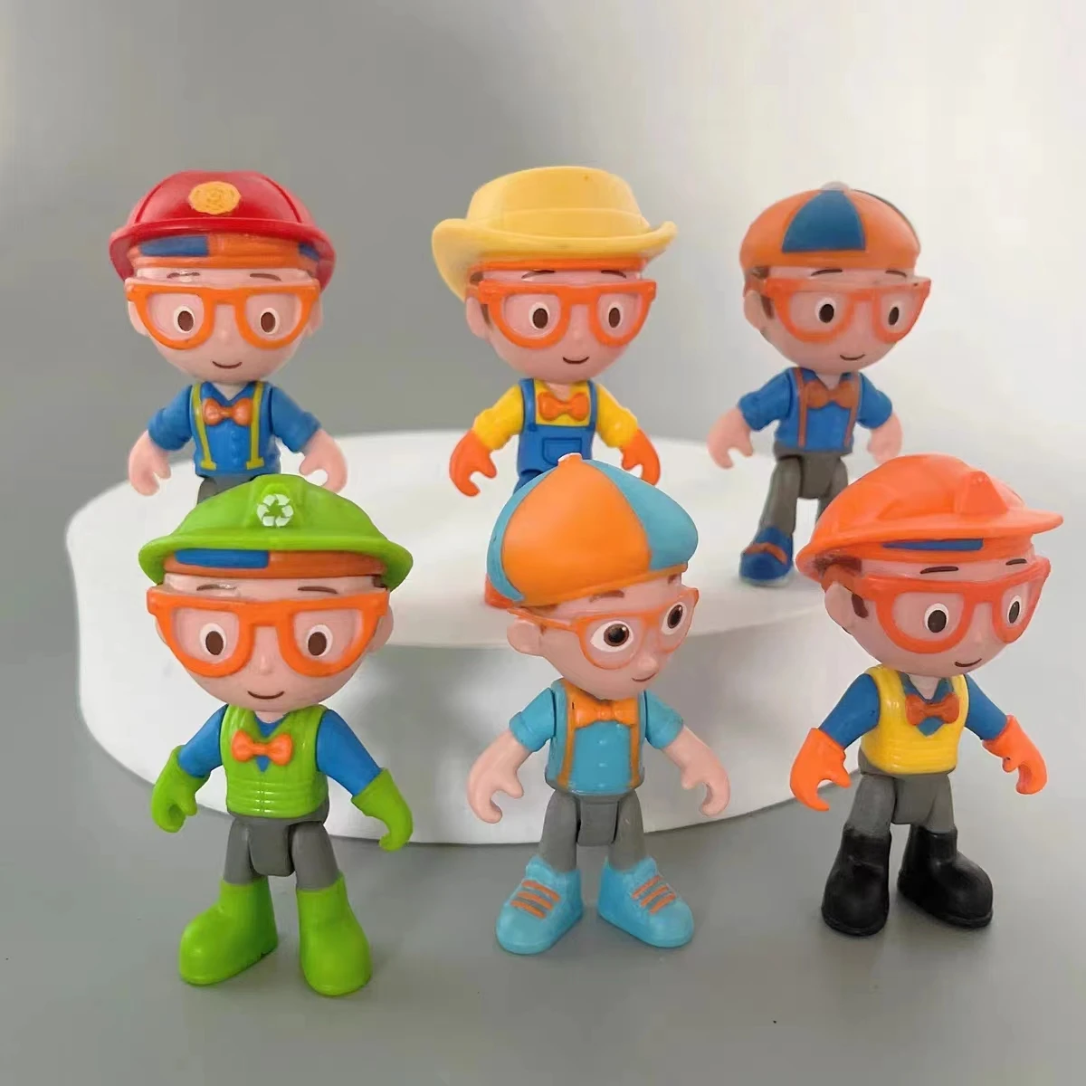 Original Multi Style European and American Children's and Boys' English Enlightenment Program Dolls and Family Toys