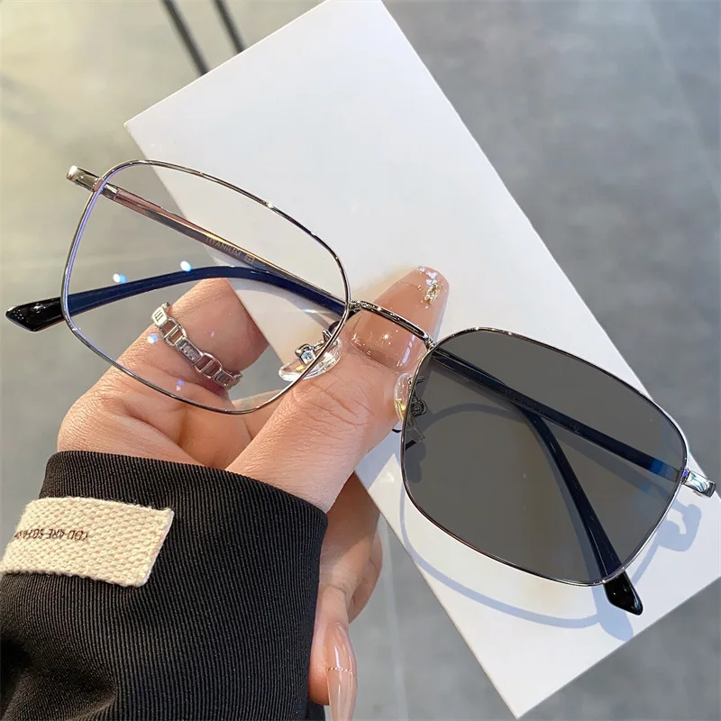 نظارات شمسية للرجال والنساء للتنقل اليومي، نظارات شمسية مضادة للإشعاع، نظارات معدنية للنساء والرجال، هدية مثالية لعيد الميلاد