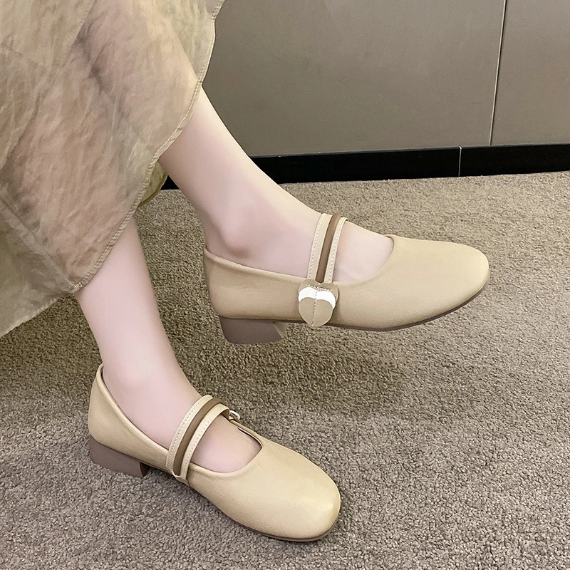 

Sleek Minimal Women Loafers Ventilated Outer Surface, Soft Sole Classic All Match Slip on Casual Daily Footwear