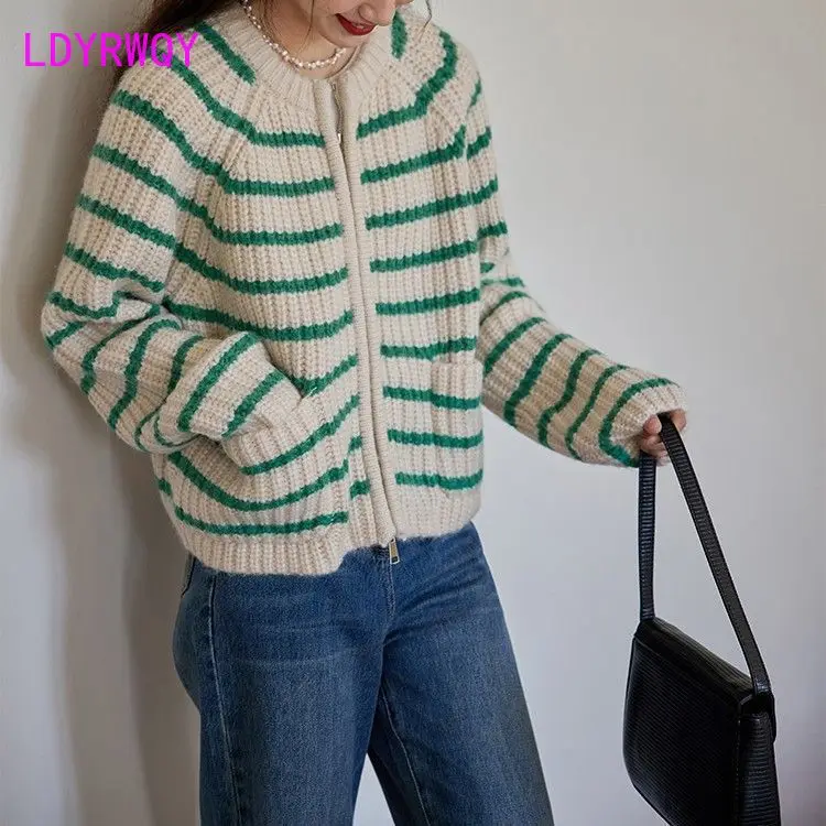 Striped double zipper thick thread sweater jacket women's short autumn and winter new French vintage knit cardigan trend