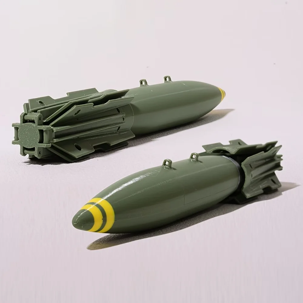 Scale 1:8 Mk 82 Snake Eye plastic model with foldable/extendable tail fins, display base, hardcore tabletop ornament