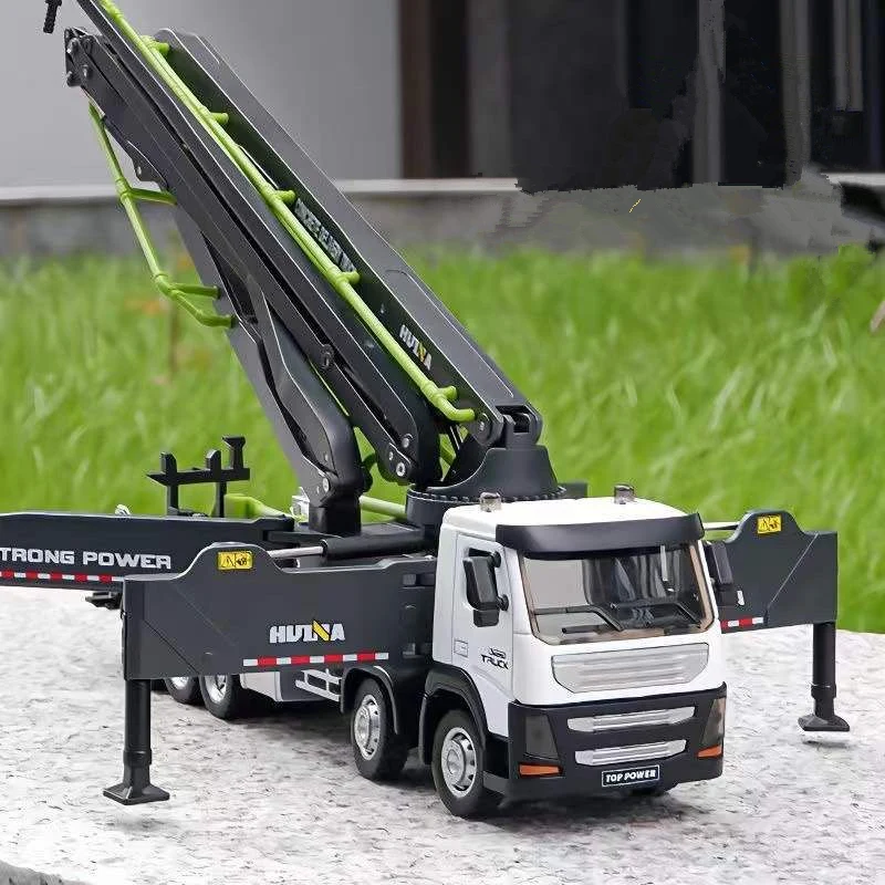 1:50 Diecast Cement Pump Truck Model Metal Concrete Conveyor Pump Truck Cement Transport Engineering Vehicle Car Model Kids Gift