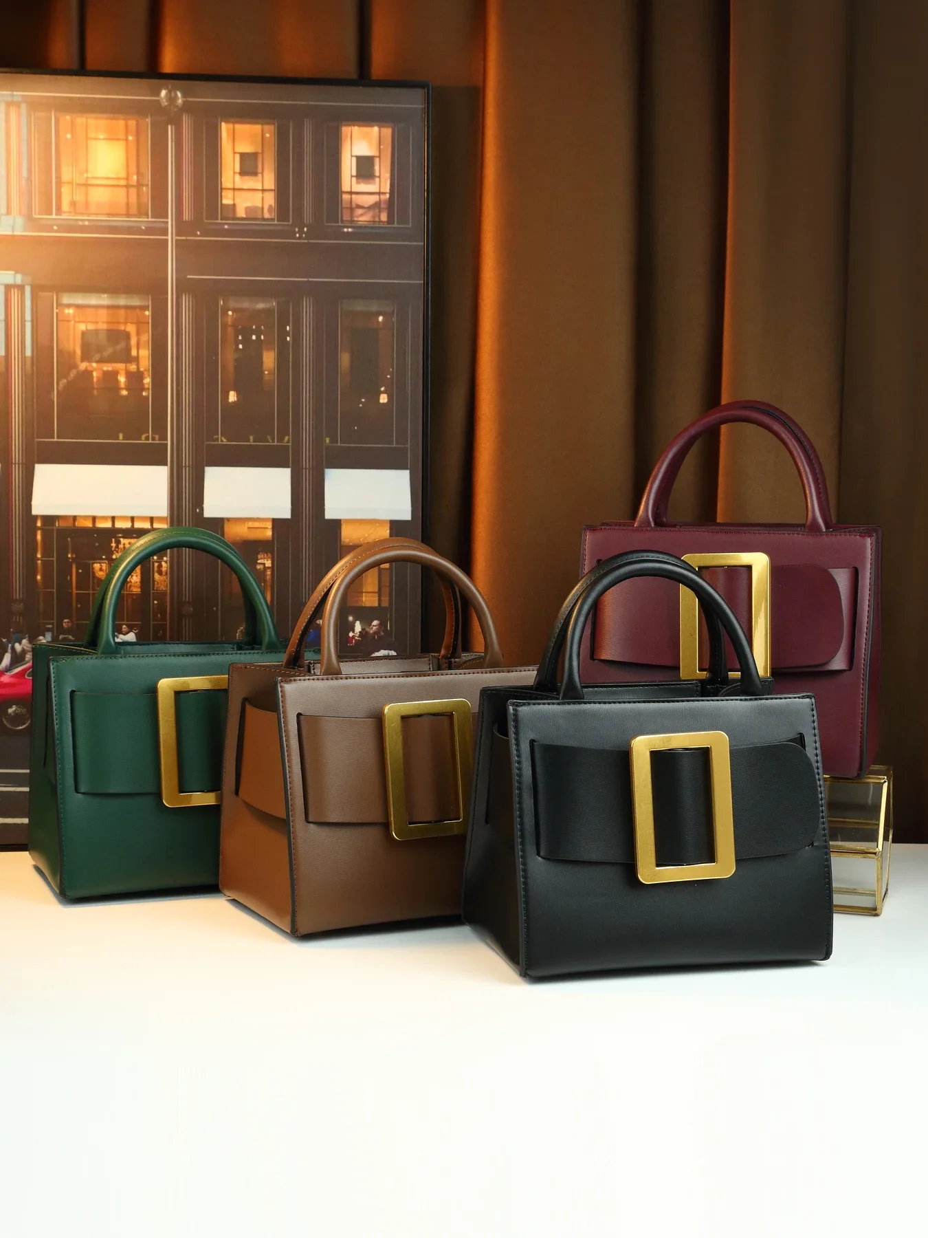 

Fashion niche design new square buckle high-end solid color handbag small square bag
