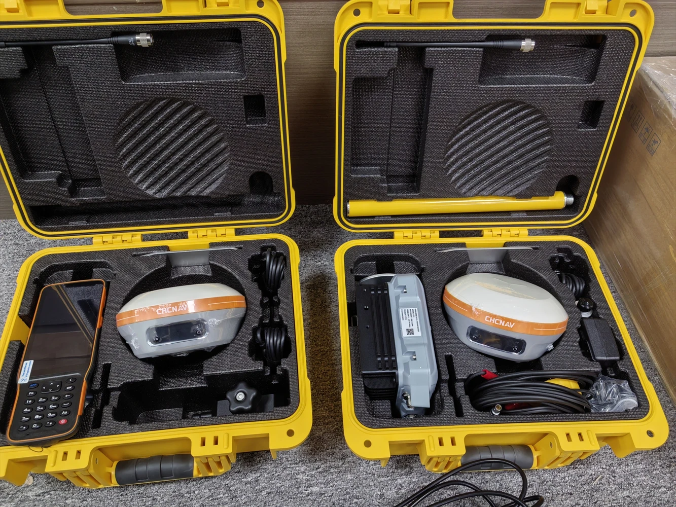 I83 Dgps Rtk Attrezzatura per rilevamento Rtk Gnss Ricevitore Gps differenziale Base Rtk e Rover Gnss I83