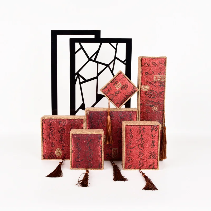 [10pcs]Wholesale Tassel Brocade Jewelry Box Chinese Style Jewelry Wenzhu Buddha Beads Wenzhu Jade Boxes