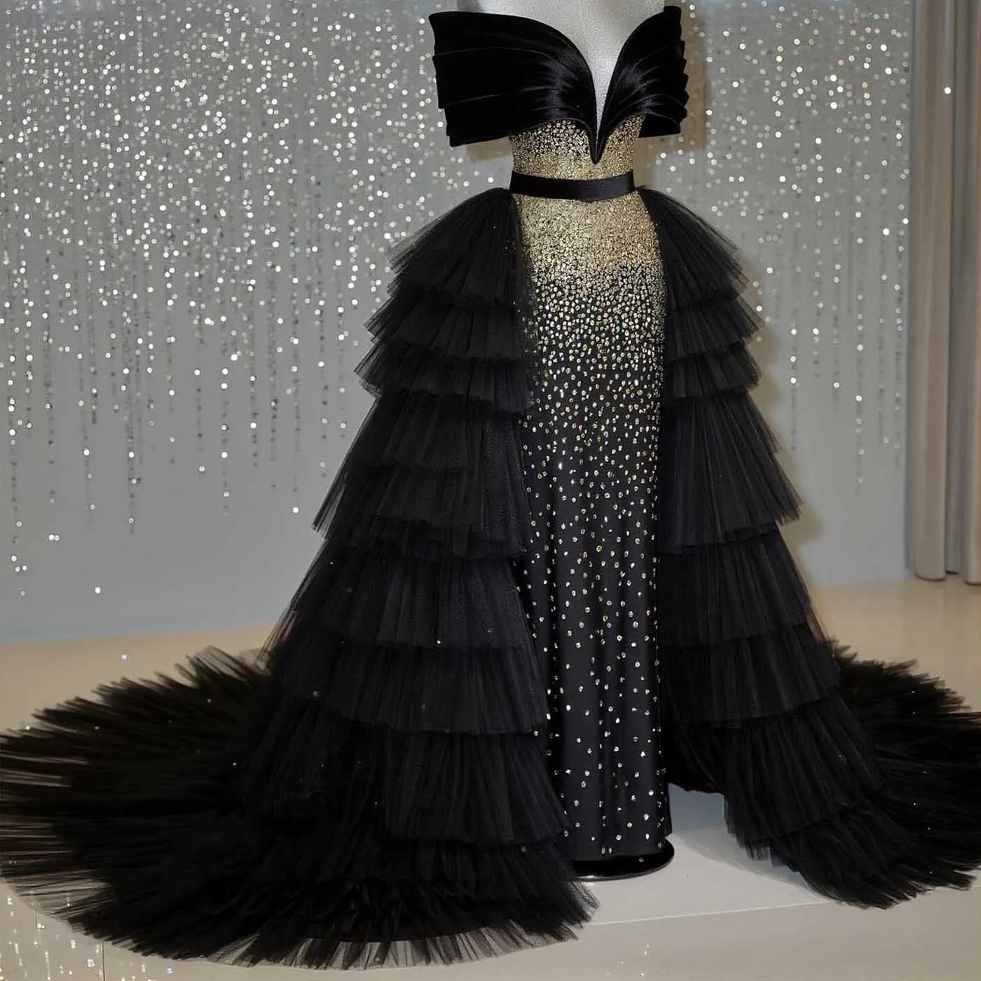 

Custom Layers Tulle Detachable Skirt Wedding Train Elastic Waist Soft Mesh Tiered Bridal Skirt for Dress Train Overskirt Tail