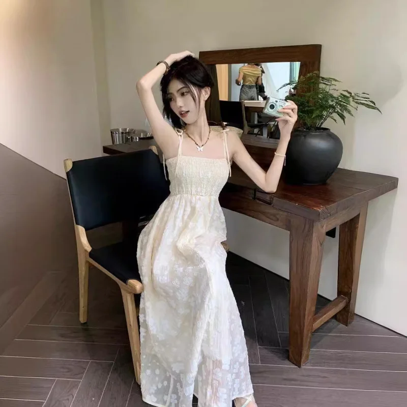 

French Style Sweet Fairy Dress Embroidered Pleated Gathered Strap Dress2024Summer New Slimming Waist-Cinching Long Dress