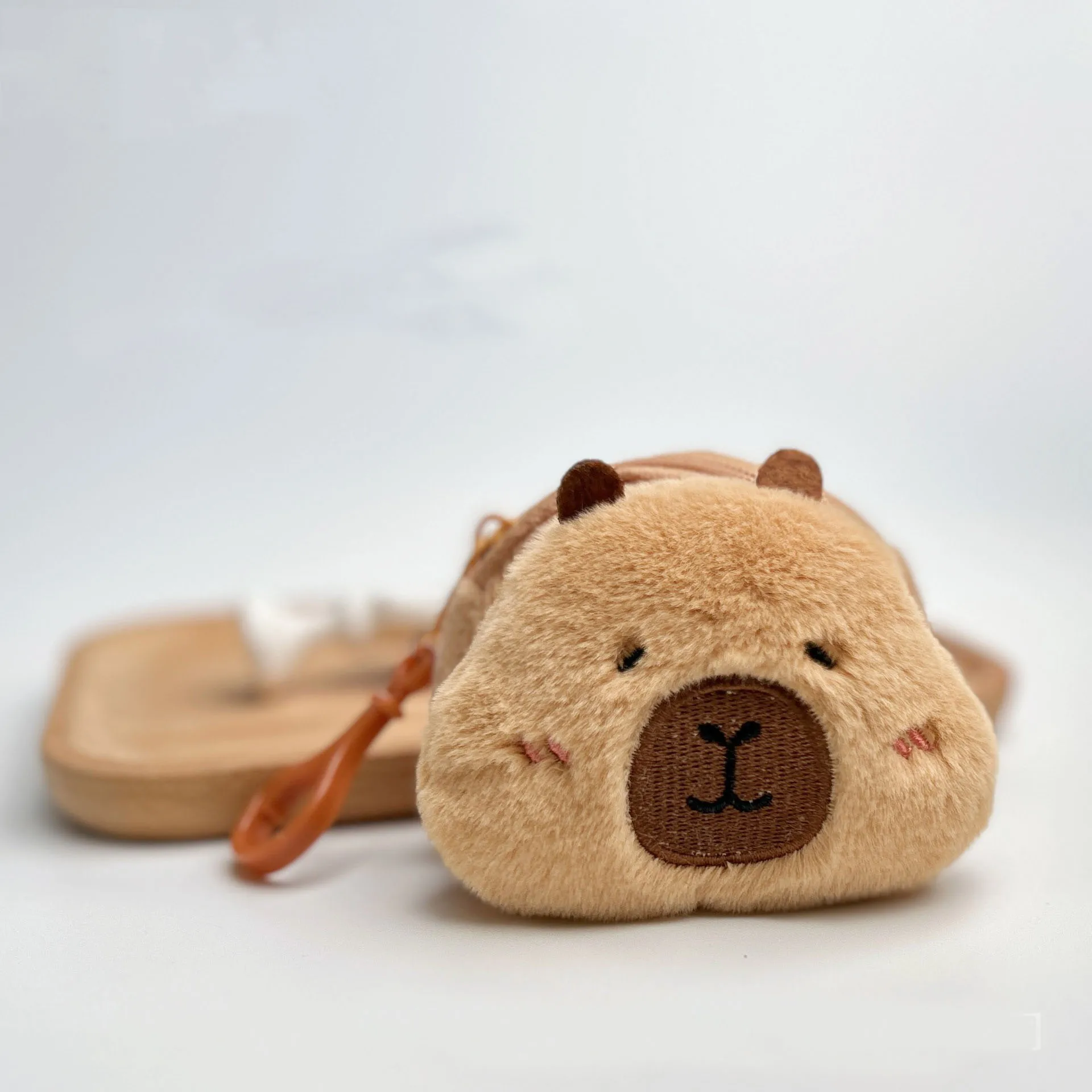 Novo criativo capivara anime moeda bolsa moda kawaii mini moeda bolsa redonda dos desenhos animados sacos pingente