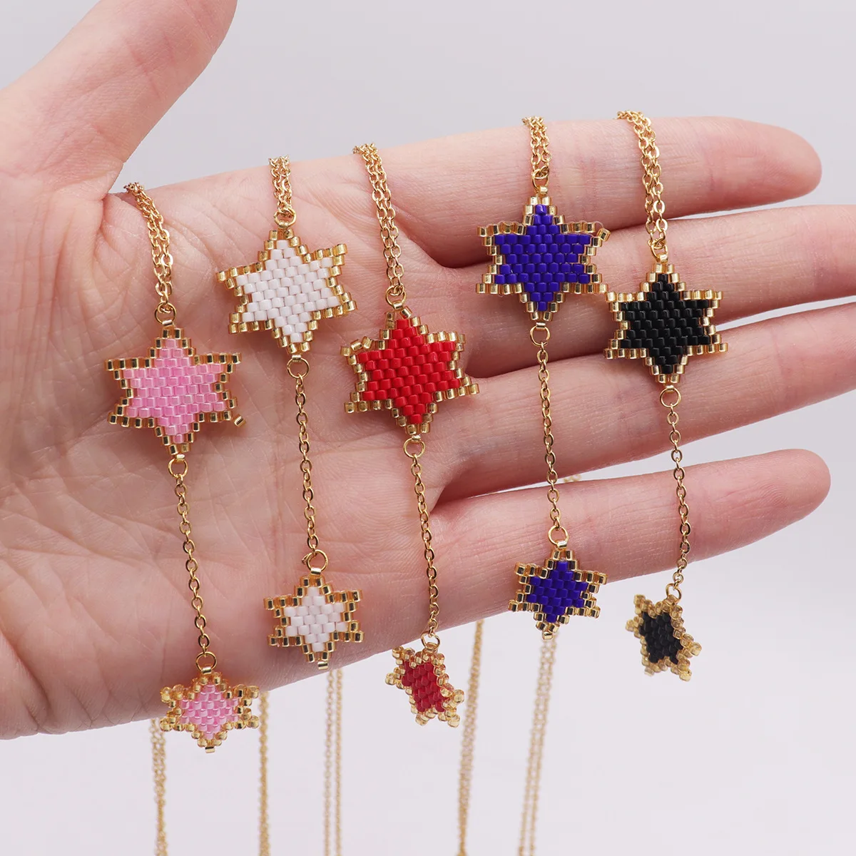 ZGMXR Rice bead necklace Versatile Pendant Hand knitting Five-pointed star Design Bohemia Adjustable Fashion Beaded necklace