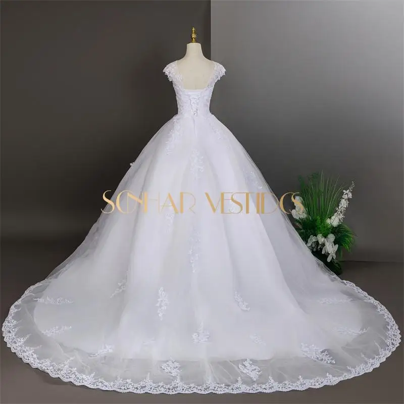 ชุดแต่งงานราคาถูก ชุดแต่งงานคลาสสิกพร้อมชายกระโปรง ชุดเจ้าสาวสั่งตัด รุ่นใหม่ปี 2025