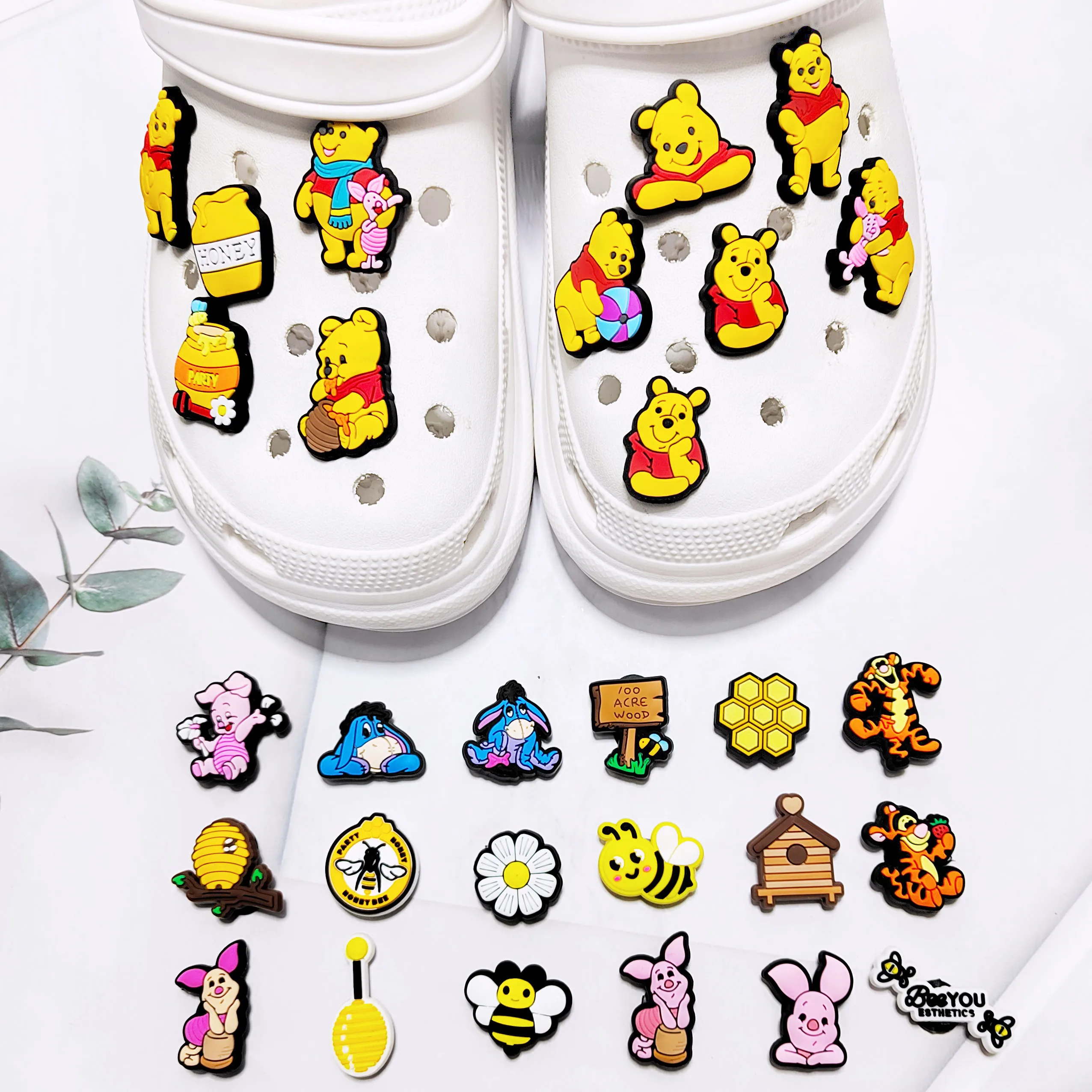 10-100 Buah Kartun Miniso Disney Pooh Winnie Beruang Babi Tigger Sandal PVC Jimat Sepatu Taman untuk Pin Bakiak Dekorasi Hadiah DIY