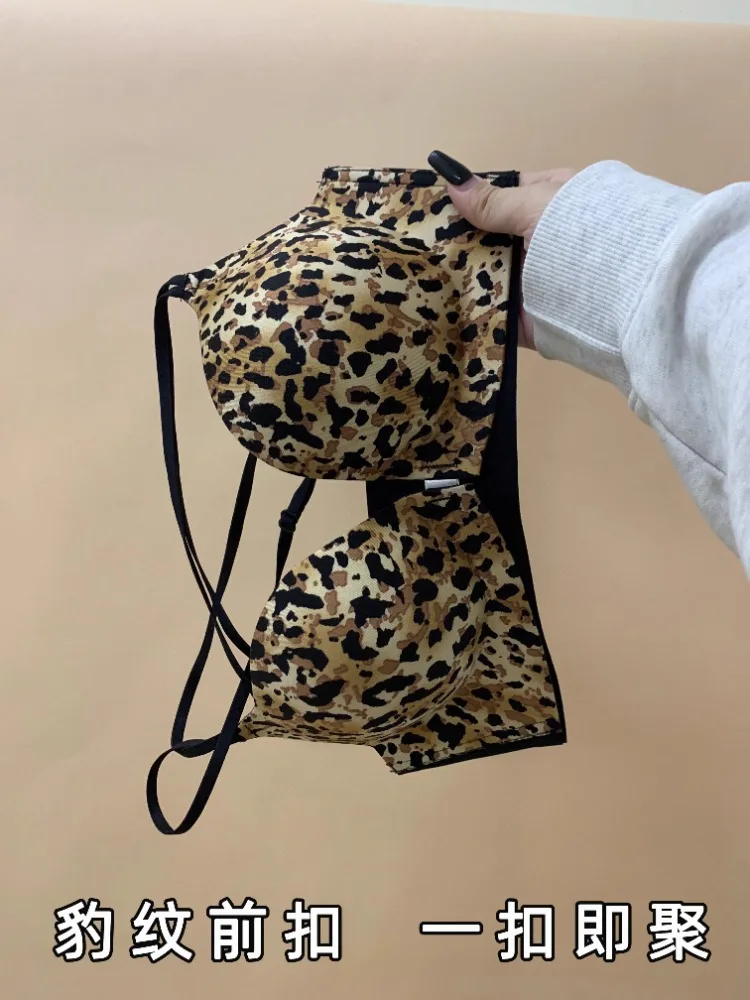 BANERDANNI Push-up-BH mit Leopardenmuster und Vorderverschluss |   Sexy Lift Anti-Sag für kleine Brüste |   Abnehmende Cross-Back-Unterstützung |   Keine Spuren
