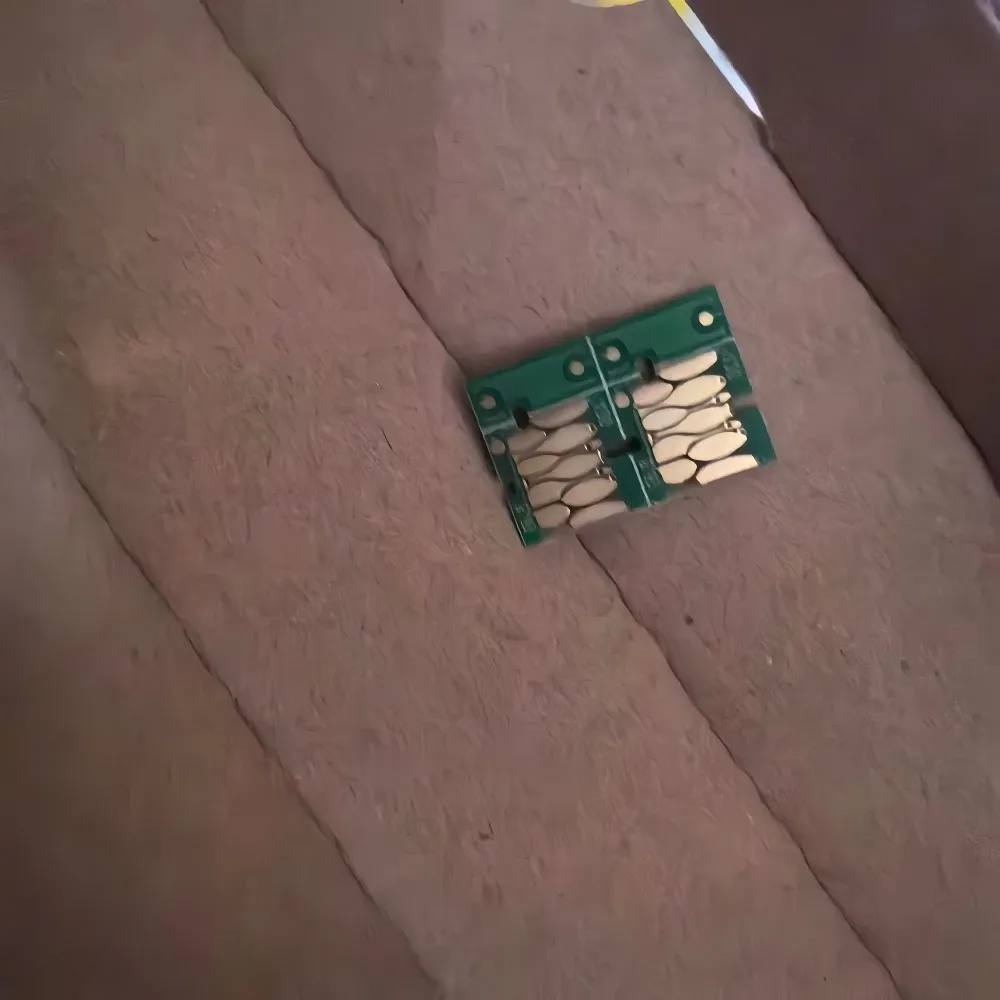 

T6193 T619300 Чип резервуара для обслуживания для Epson T3000 T3200 T5200 T7200 T3270 T5270 T7270 F6000 F6070 P10000 Чипы резервуара для отработанных чернил