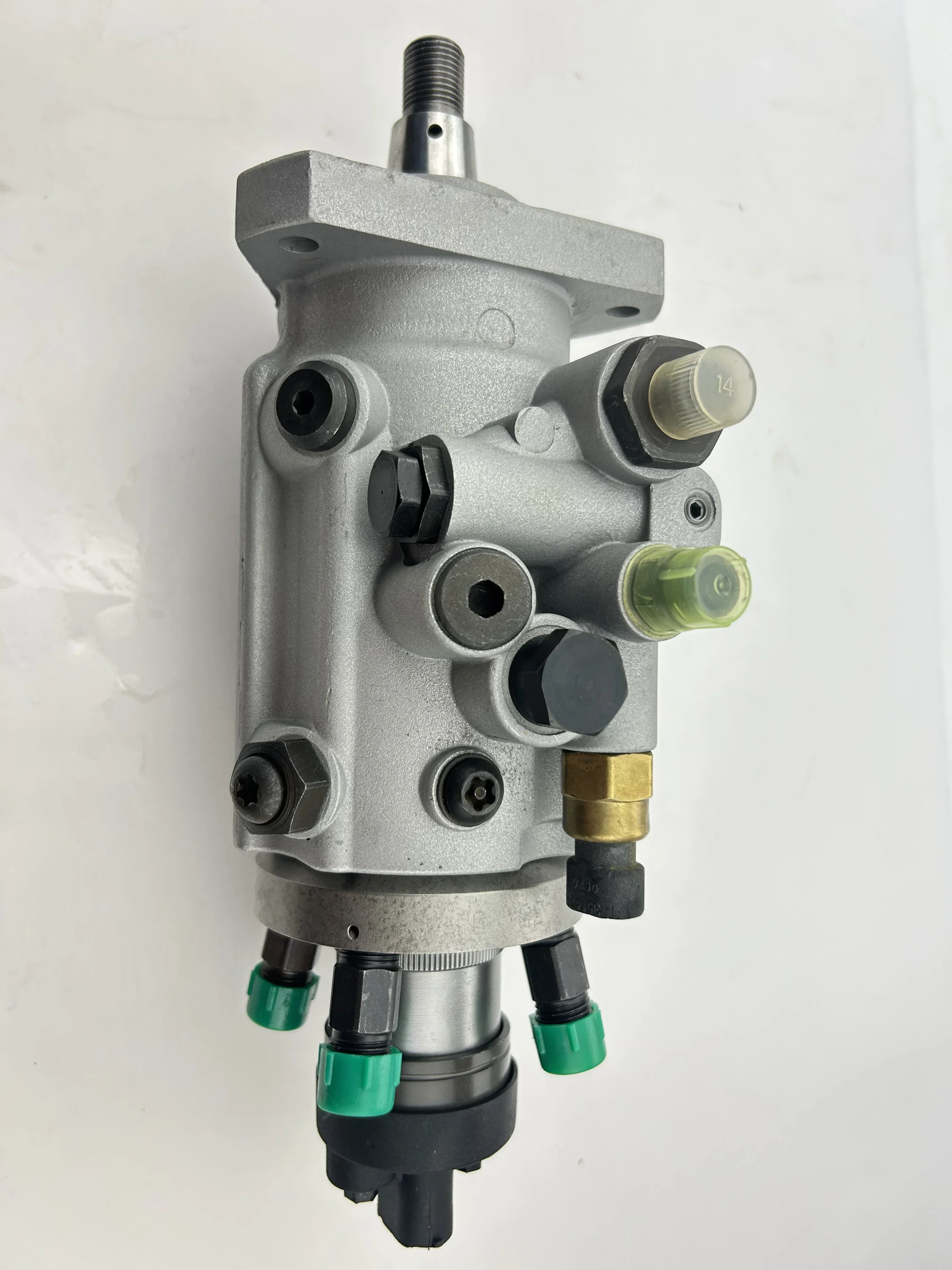 Original Aftermarket Fuel Pump DE2435-5960N 05960 DE2435-6247 06247 RE518087 for Stanadyne 4045T&D 300 Series Engine