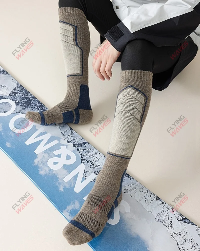 المهنية التزلج الجوارب الكبار سميكة يحلق أنبوب طويل الشتاء الثلوج الرياضة الدافئة ضغط المشي لمسافات طويلة الجري على الجليد الجوارب