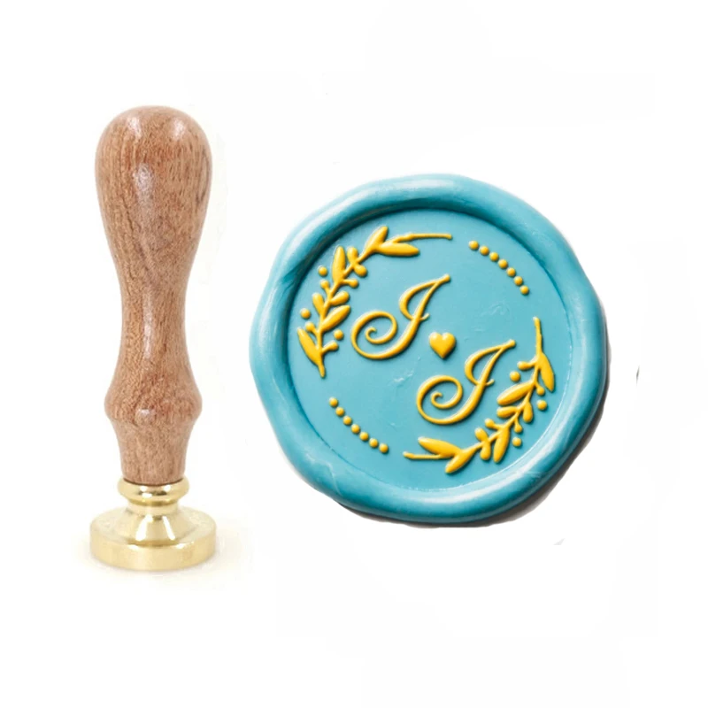 Customized wax seal Stamp Vintage wedding stamp 2 initials HEART wreath design,Reusable personal stamp Wedding Invitation