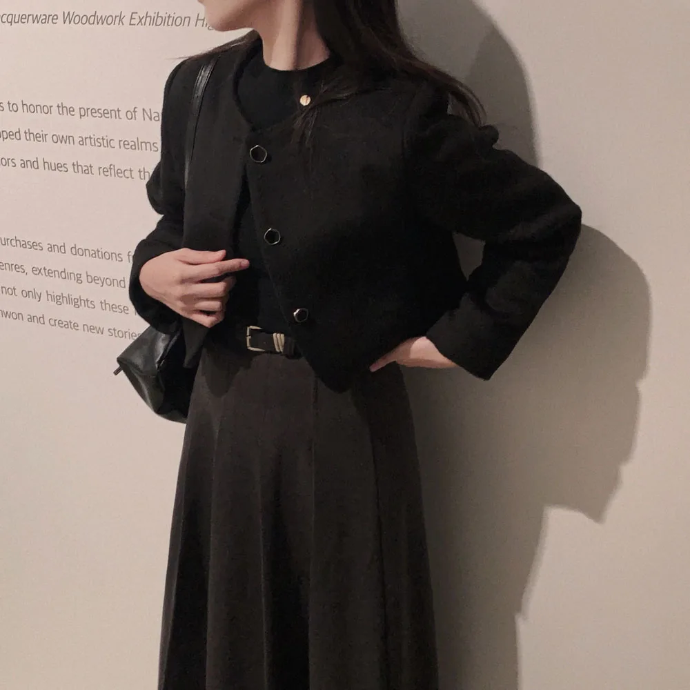 

Chic Woolen Coat Women's Casual round Ne ort Faionable Top for Autumn Winter Commute Sle ular Fit Alluring Design