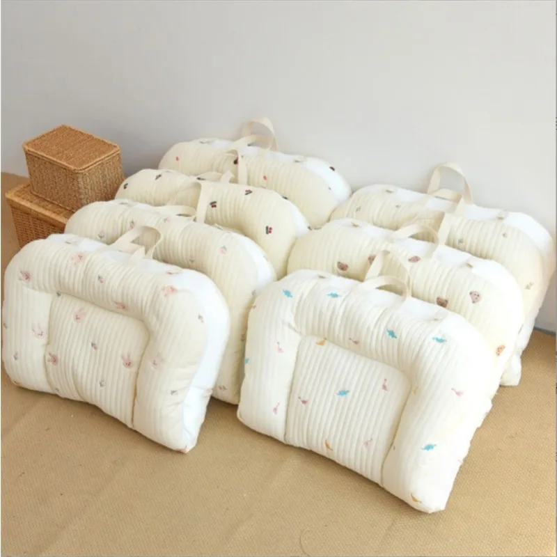 Newborn Pure Cotton Quilted Portable Mattress with Double-sided Use 3D Breathable Mesh Mattress Portable Mattress Kindergarten