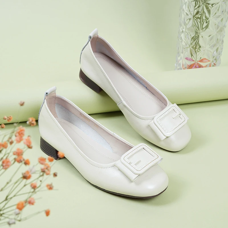 AIYUQI Women's Beanie Shoes 2024 New Autumn Genuine Leather Women's Shoes Mid-Heel Non-slip Mommy Shoes Women