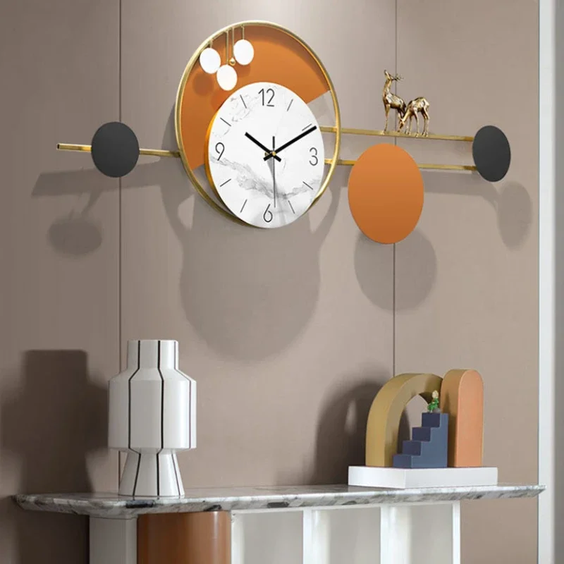 Nordic Luxury Wall Clock Modern Design Large Watch Retro Metal Clock Wall Fancy Items Orologio Daparete Living Room Furniture