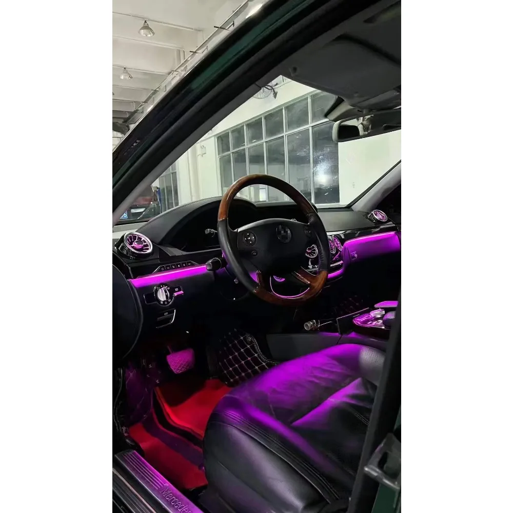 

Уникальные окружающие огни порта кондиционера передней и задней турбины W221 подходят для автомобилей Mercedes-Benz S-Class