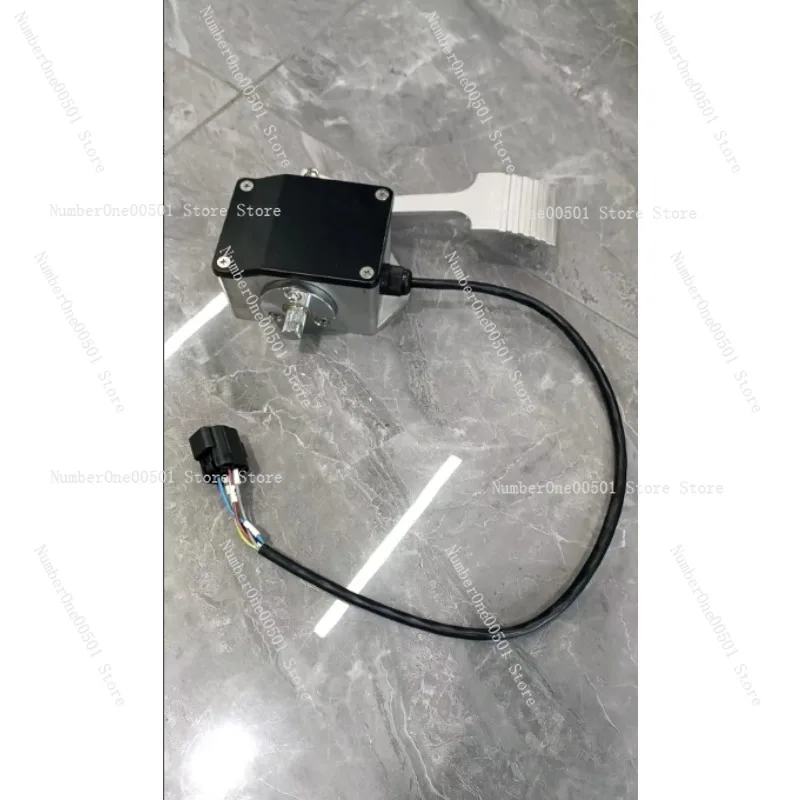 

Электронная педаль акселератора EFP712-2406 2410 (0-5В) для электрических вилочных погрузчиков HELI Hangcha и ричтраков