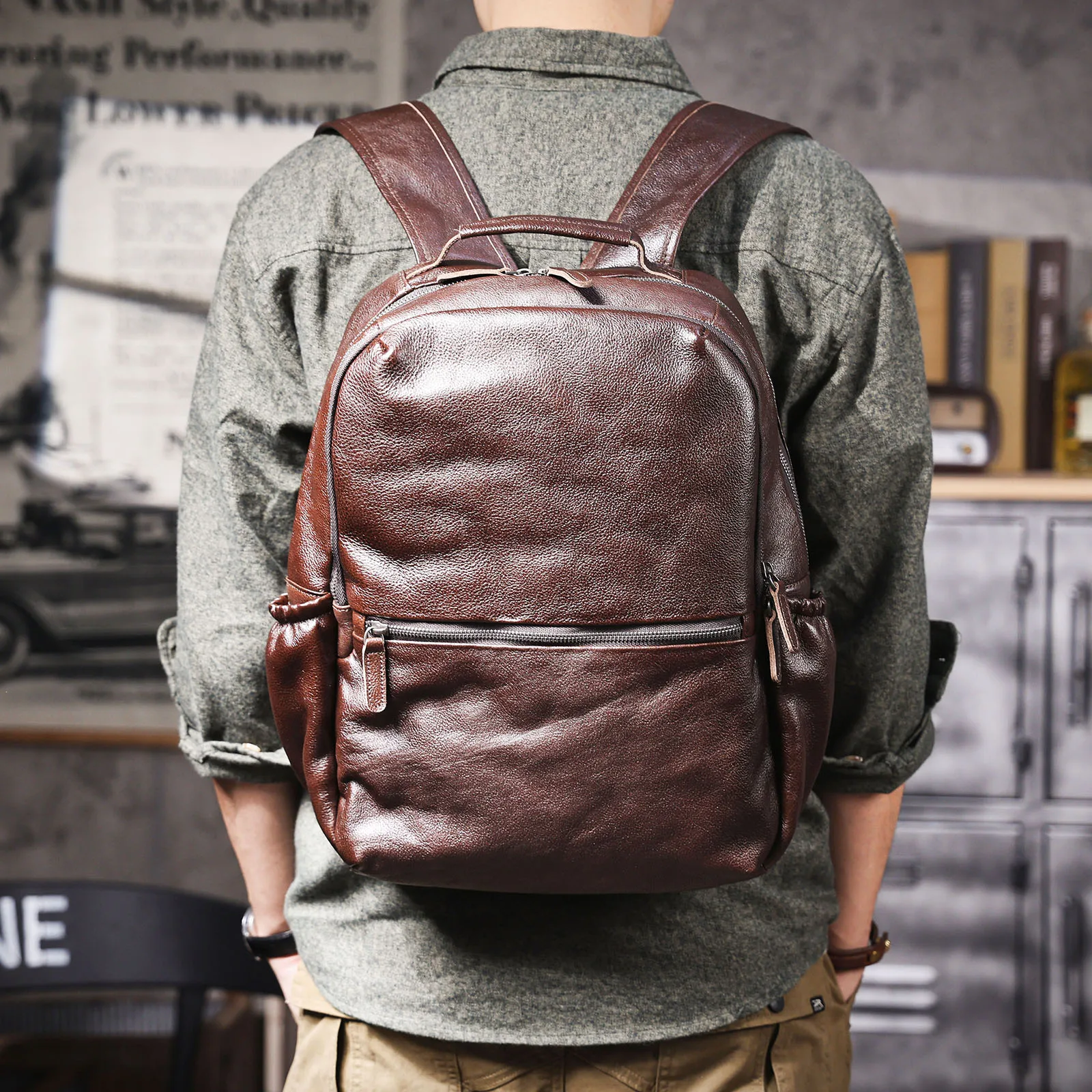 Lässiger Echtleder-Rucksack für Herren, Laptop-Tasche für Männer, Reisetasche aus hochwertigem Rindsleder, modischer Preppy-Stil. – Detail 6