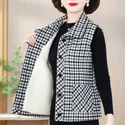 Vest Coat Female Mother Autumn Winter New Velvet Padded Plaid Sleeveless Jacket Middle-Aged Elderly Women's Loose Waistcoat Tops