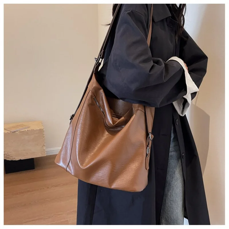 

High-End Genuine Leather Messenger Bag For Women Luxury Brand Famous Designer Classic Elegant Handbag