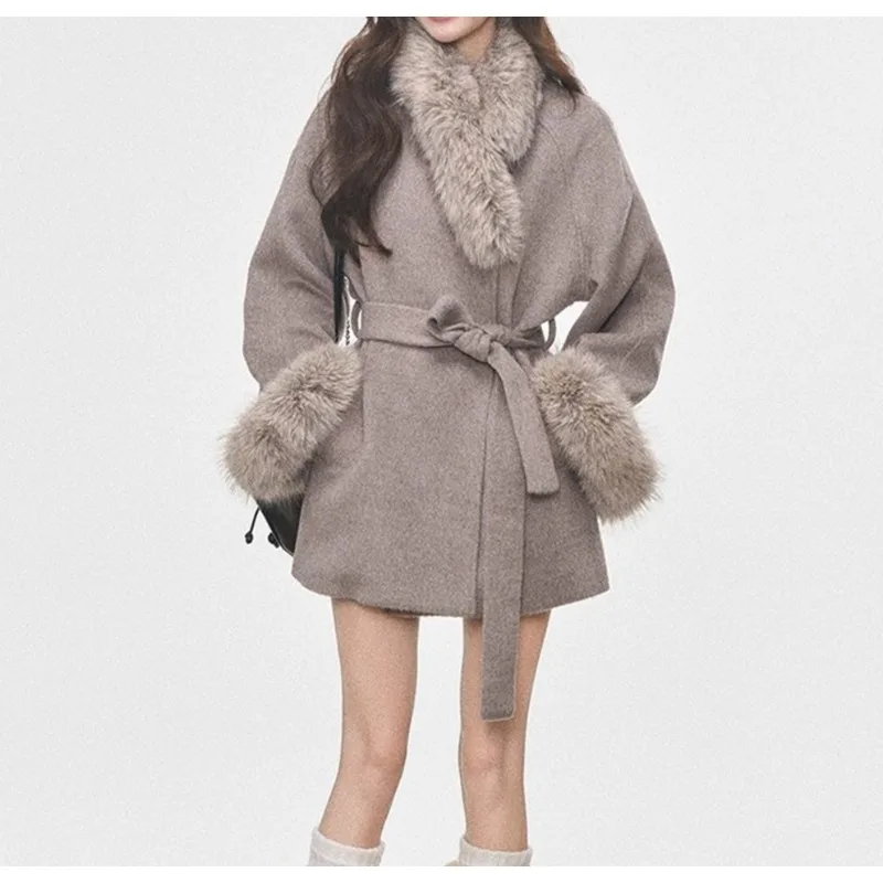 الكورية مزاجه الفراء طوق الدانتيل متابعة معطف المرأة 2025 شتاء جديد سيدة بسيطة ومتعددة الاستخدامات ركاب منتصف طول سترة #5