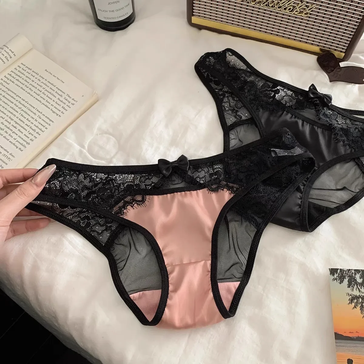 

Атласное сексуальное женское нижнее белье с цветочной вышивкой и бантом, кружевные сетчатые трусики с вырезами, тонкие перспективные хлопковые трусы с промежностью, нижнее белье