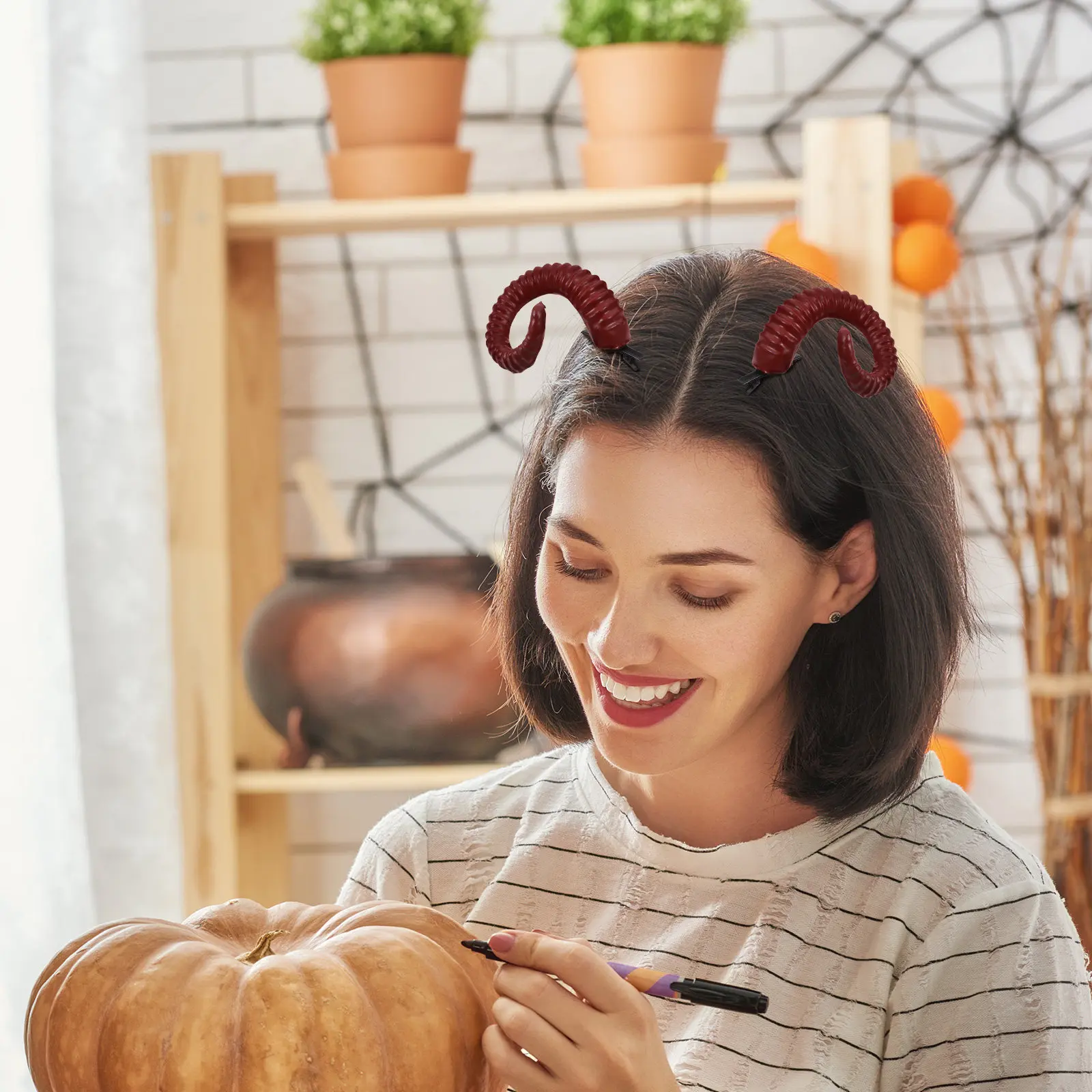 

1 Pair Sheep Horn Hairclips Devil Horn Hair Clip Set Halloween Cosplay Hair Barrette Decorative Hairclips for Girls