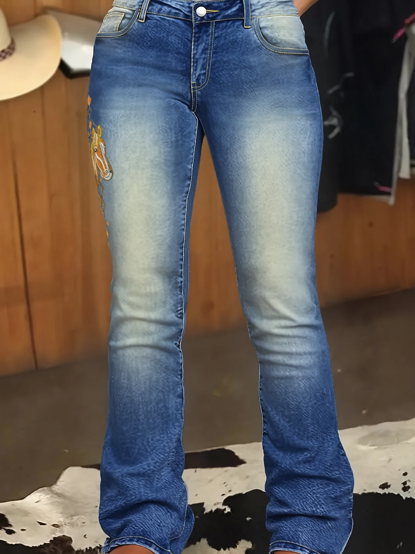 

Женские голубые расклешенные джинсы больших размеров с высокой талией и вышивкой, расклешенные джинсы Y2K в стиле вестерн, геометрическая вышивка лошади