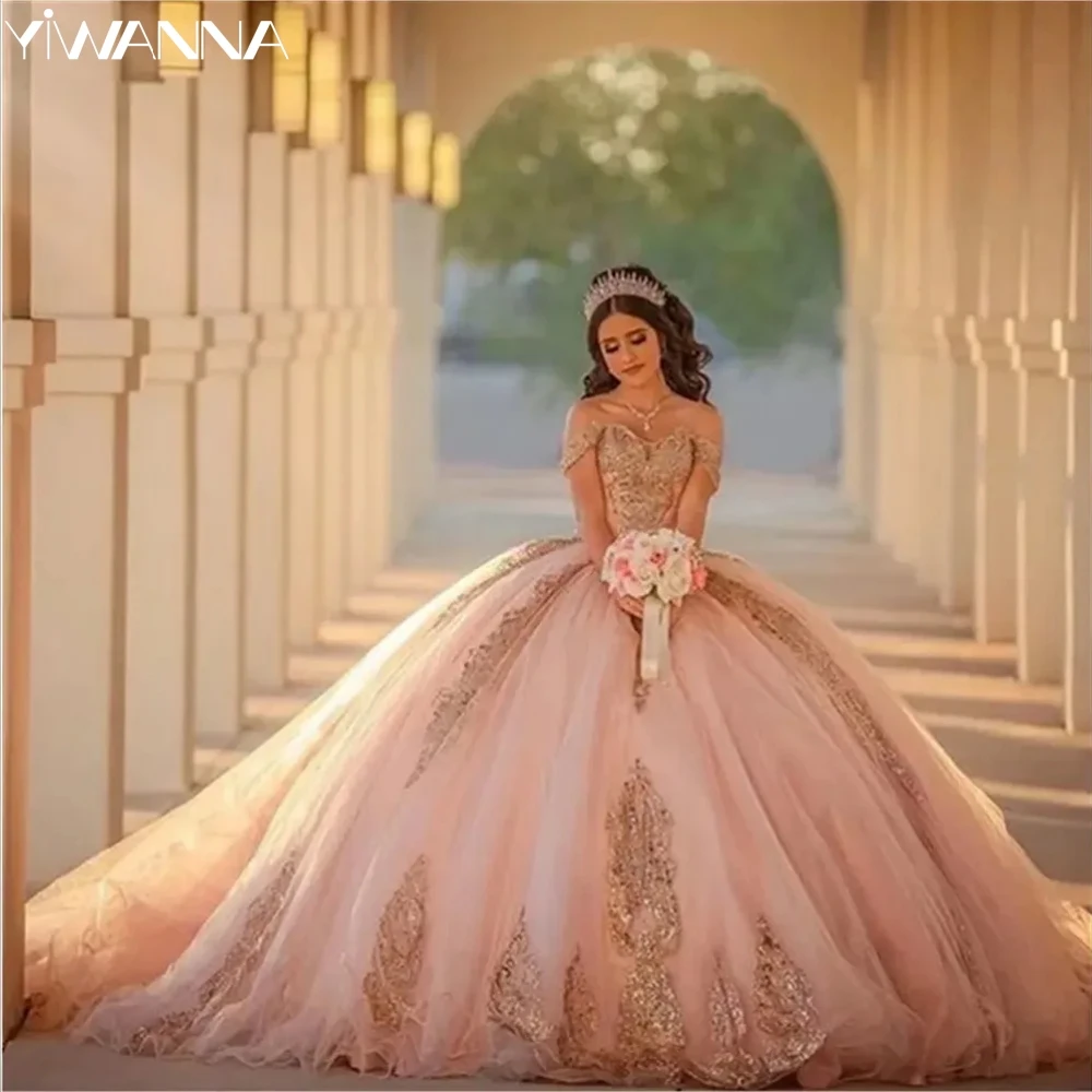 Pink Shinny Hand-Sewn Beads Quinceanrra Prom Dresses Golden Lace Appliques Off The Shoulder Princess Sweet 16 Dress Vestidos