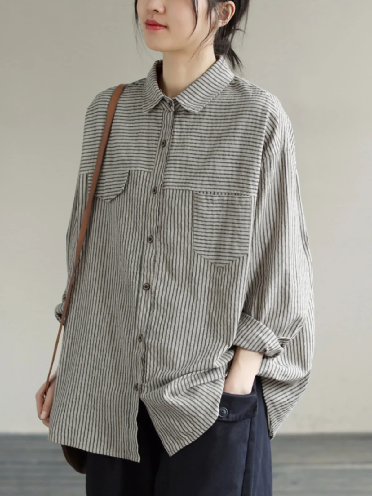 ゆったりとしたロングスリーブの女性用カジュアル襟付きストライプ柄スリムフィット春秋大きいサイズレディースファッションアウター
