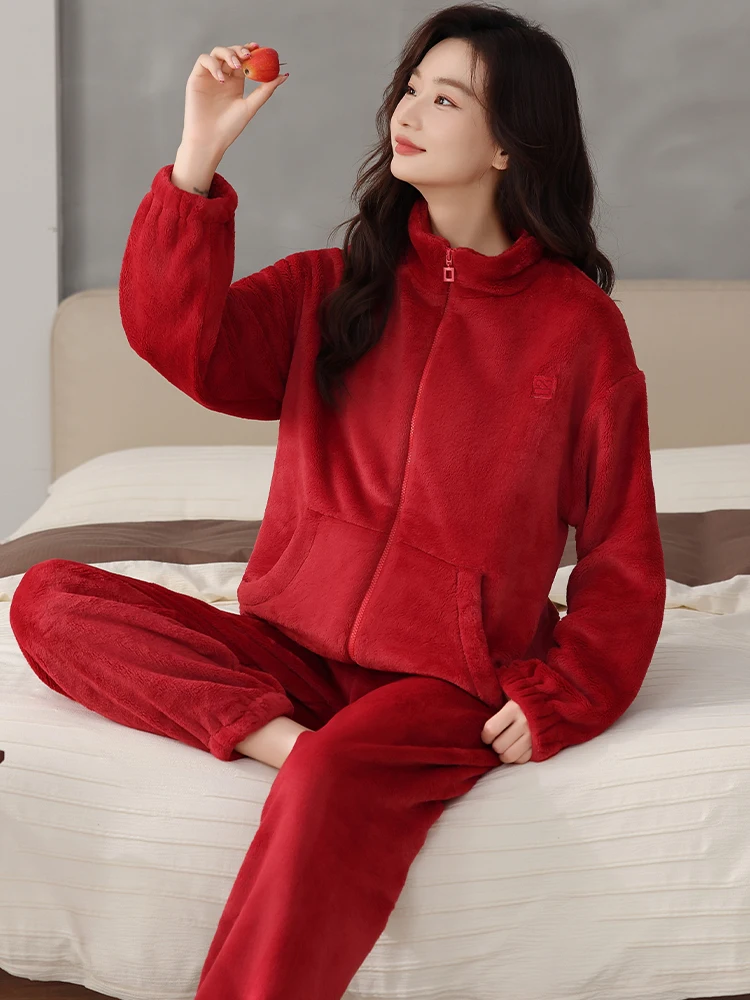 thickened-flannel-sleepwear-women's-zipper-style-long-sleeve-loose-fit-home-clothes-set-red-color-for-autumn-winter-season