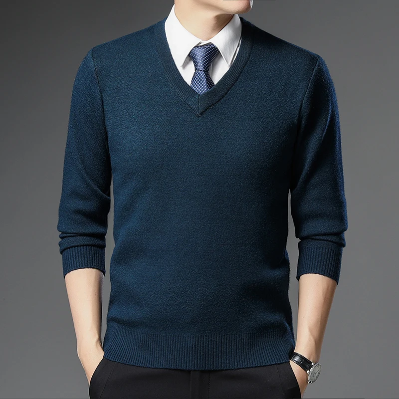 Maglione da uomo autunno 2023 moda tinta unita maglione caldo Business Casual maglione con scollo a cuore