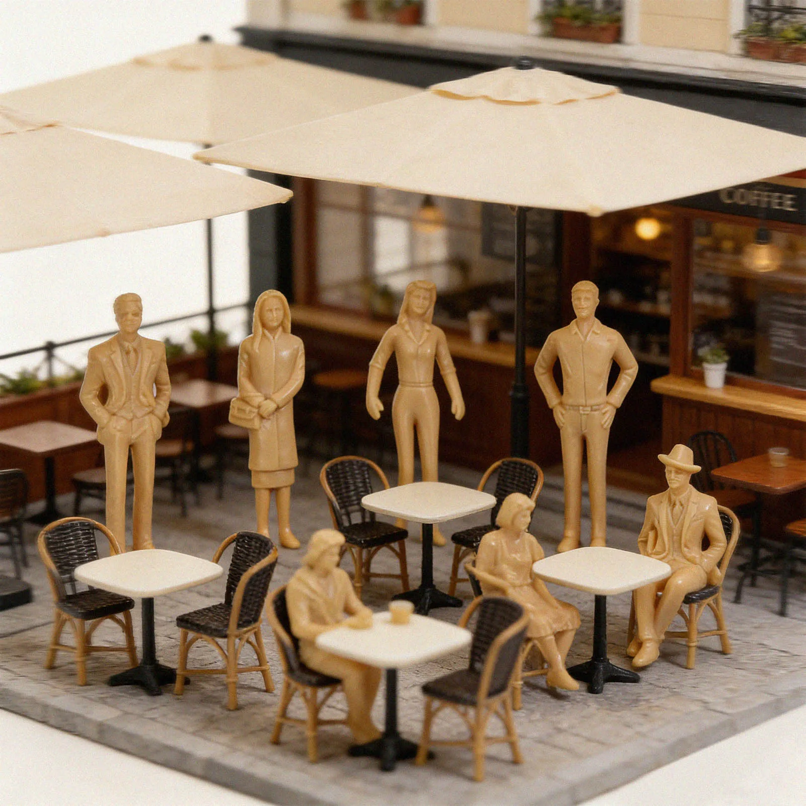 Evemodel Model Trains G SCALE 1:32 14 Various Poses Unpainted Figures Standing Sitting  People Child P3001B