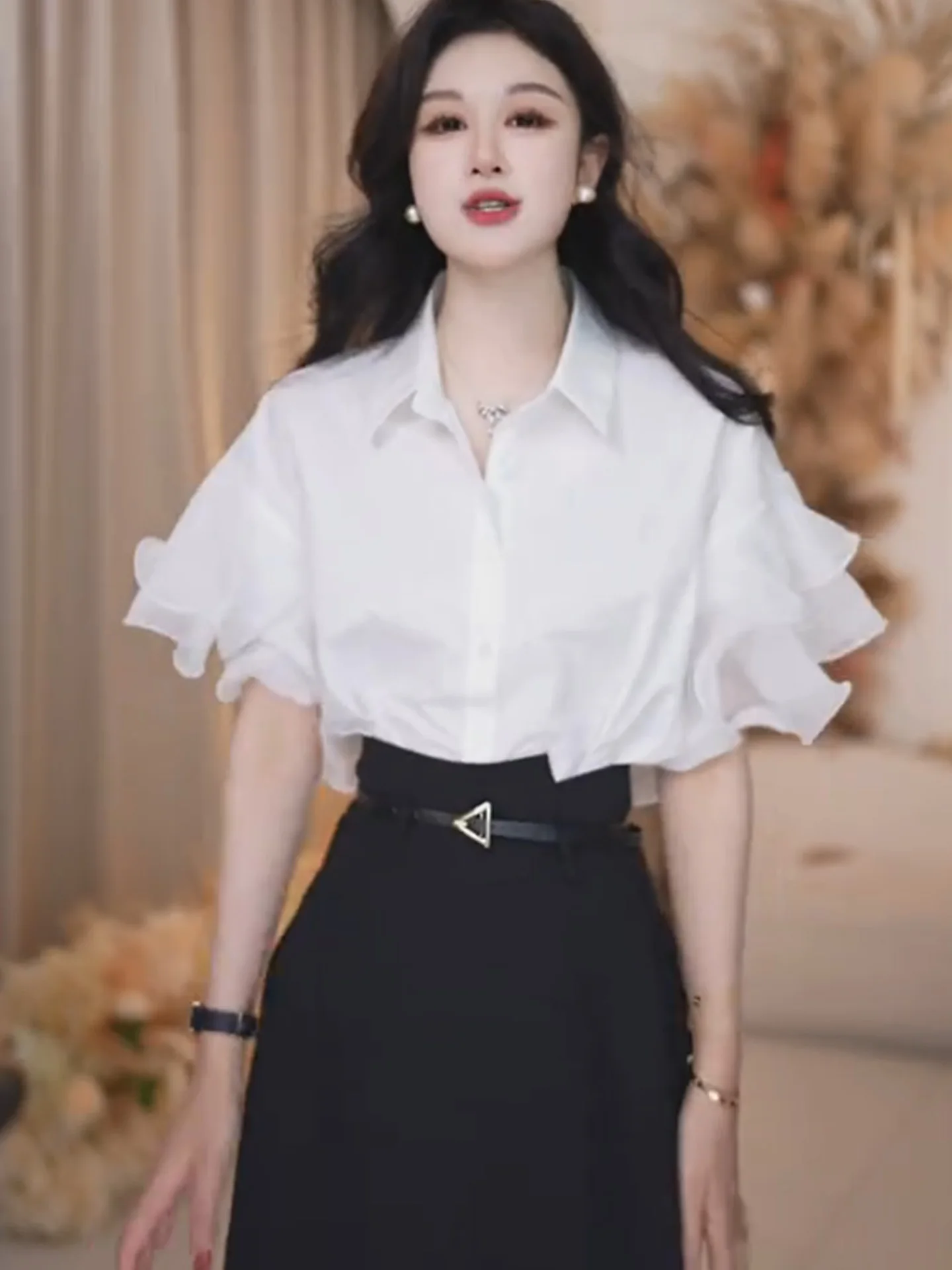 

Ele Faionable ort Sve irt Women's Versatile Sle Summer 2025 Korean Version Straight Cut Silk Top with Lace Hem