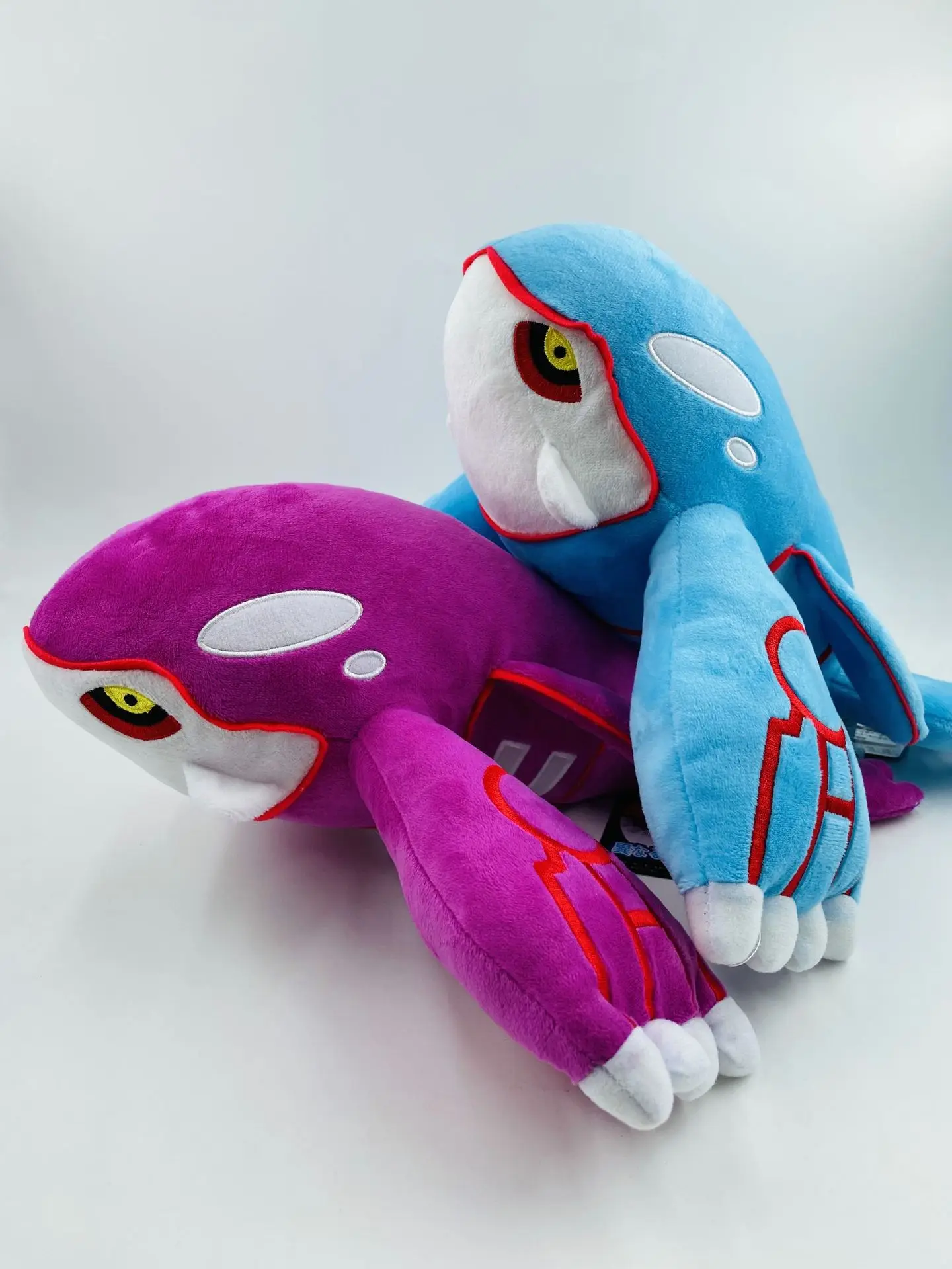 

Аниме Фигурка покемона 37 см, милые игрушки Kyogre, мягкая кукла, подушка для детей, подарок на день рождения, Рождество, коллекционная комната, украшение автомобиля