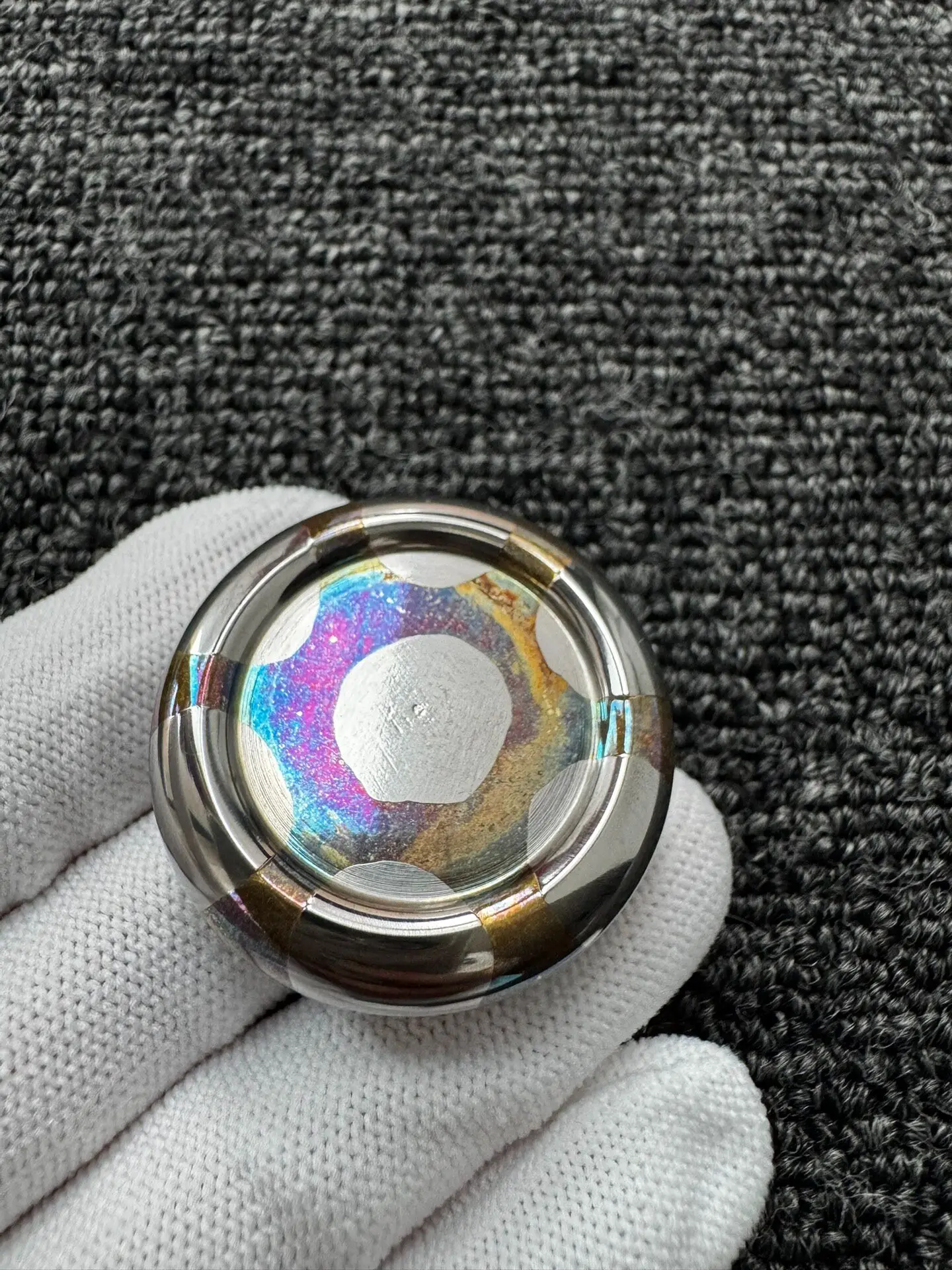 Superconducting machinery Pao Pai coin edc metal decompression toy black technology tide play push card