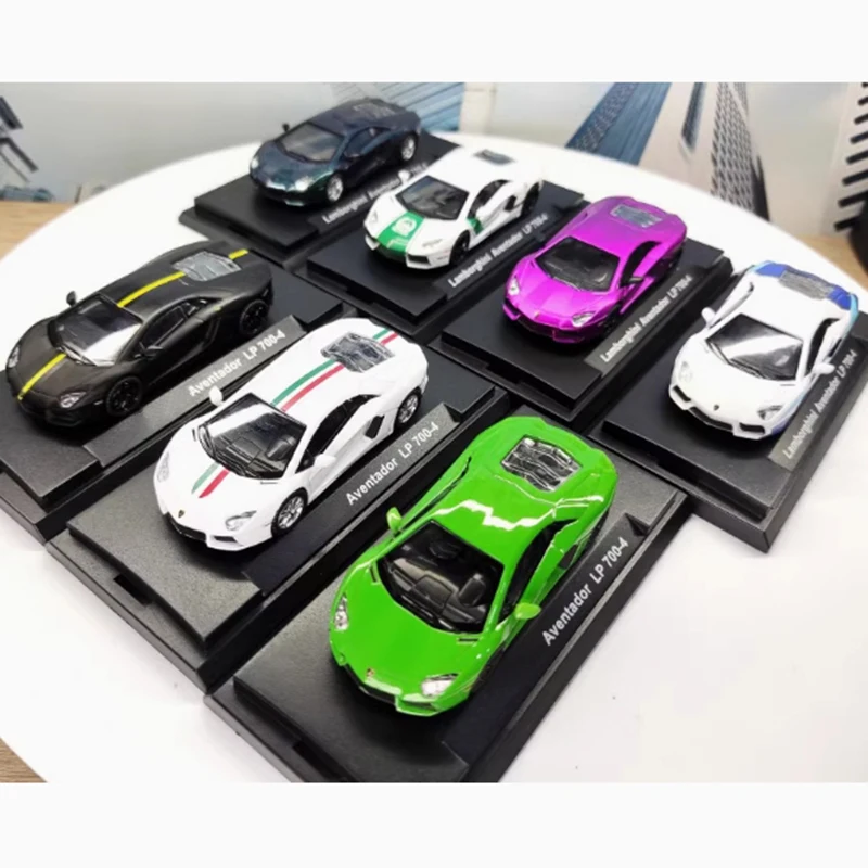 Diecast 1:64 Scale Aventaor LP700-4 Supercar with Display Box Alloy Car Model Toy Collection Souvenir Static Display Boy Gift