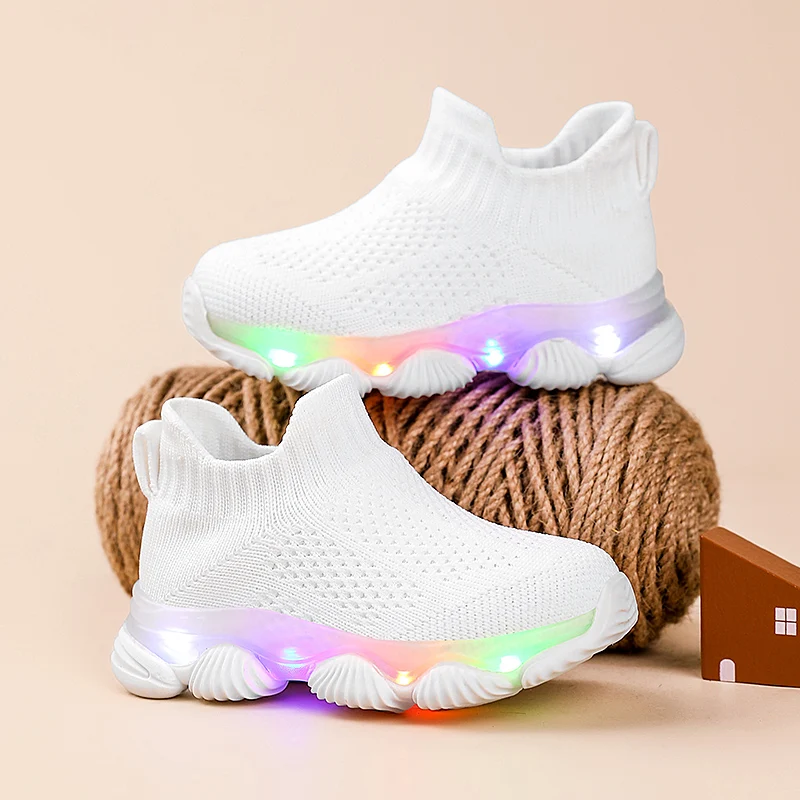 

Toddler LED Light Sneakers Soft Spring Knit Slip on Shoes Black White Lightweight Comfortable Walking Shoes for Boys Girls